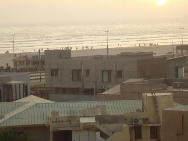 Beach View Service Apartments Karachi image 23